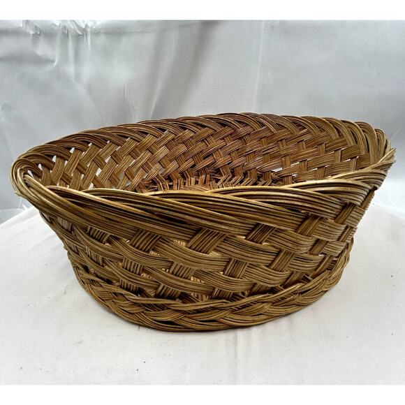 Wicker 12" round Basket 4" high Vintage 1" lip at bottom - Picture 1 of 5